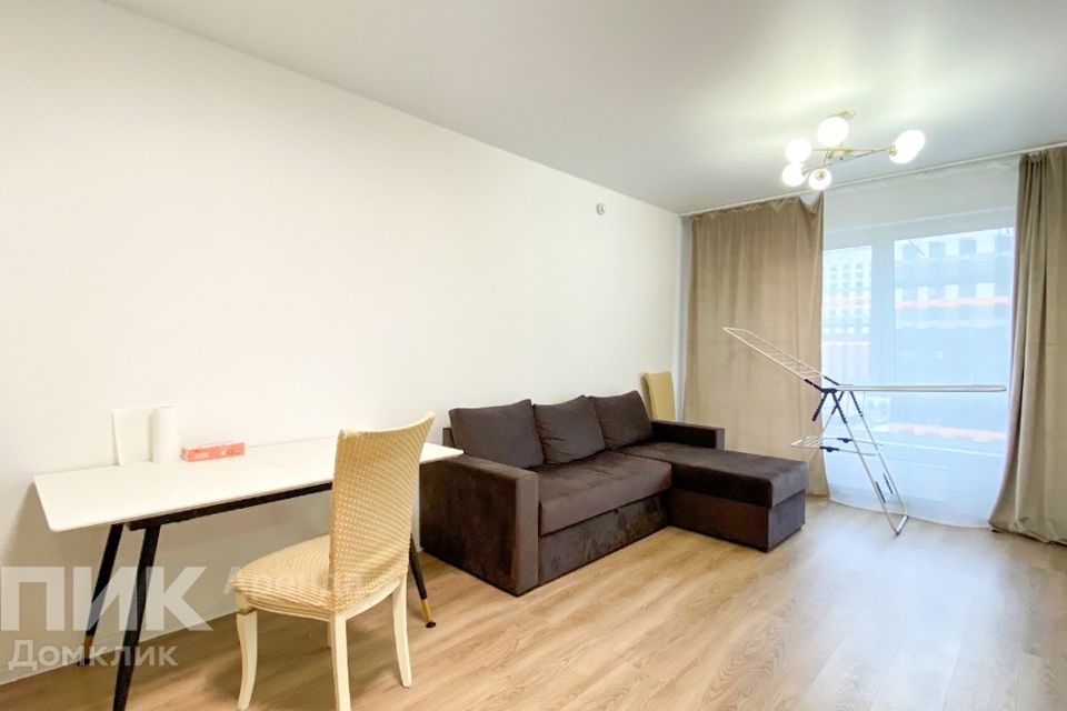 Сдаётся 2-комнатная квартира, 64.8 м²