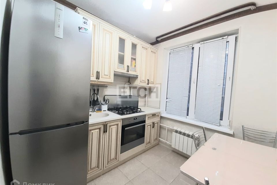 Сдаётся 4-комнатная квартира, 70 м²