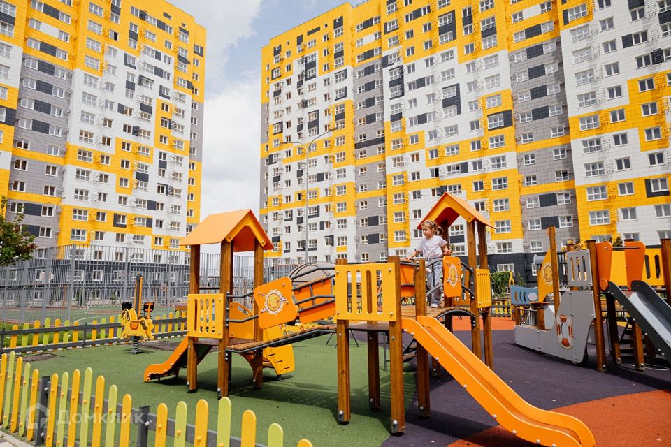 Продаётся 2-комнатная квартира, 67.48 м²