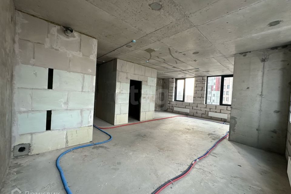 Продаётся 2-комнатная квартира, 65.9 м²