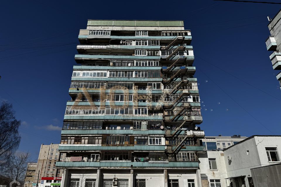 Продаётся 3-комнатная квартира, 47.8 м²