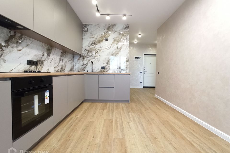 Продаётся 1-комнатная квартира, 43 м²