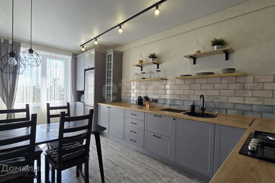 Продаётся 2-комнатная квартира, 74.6 м²
