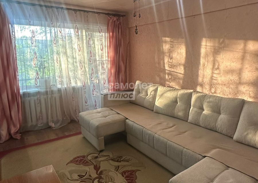 Продаётся 3-комнатная квартира, 59.6 м²