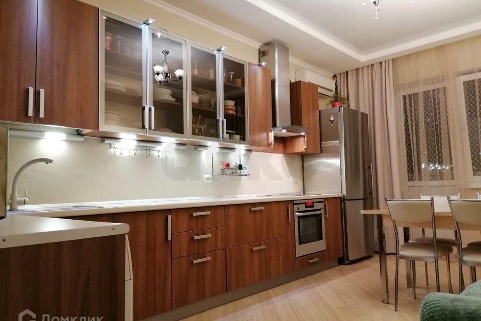 Продаётся 2-комнатная квартира, 75.9 м²