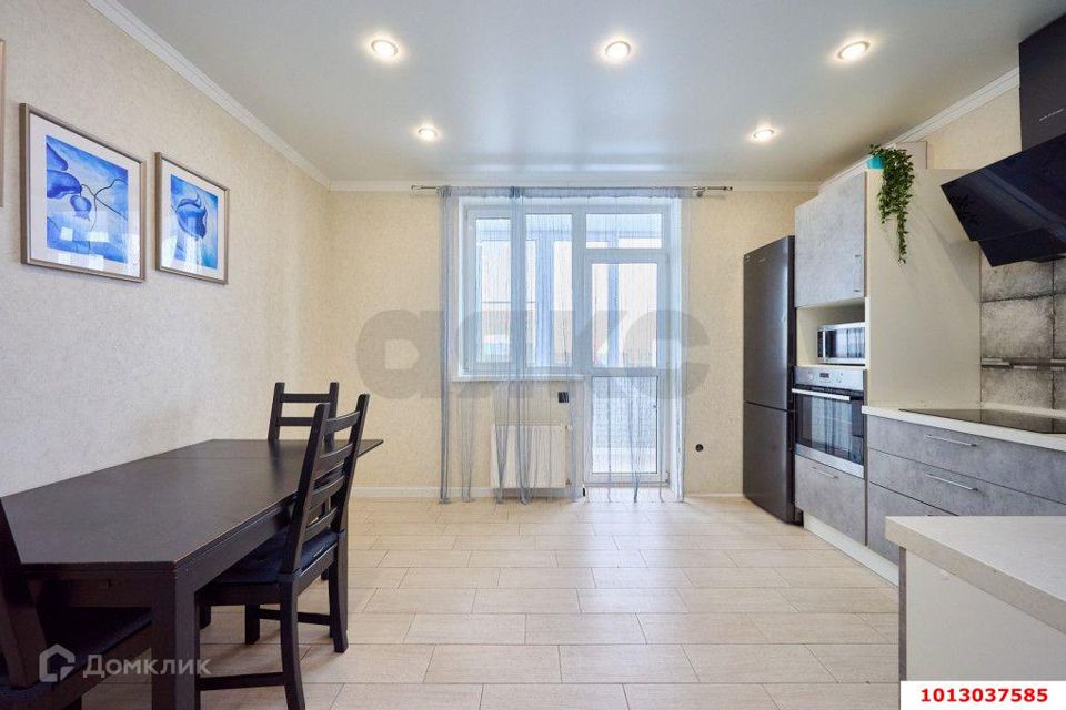 Продаётся 3-комнатная квартира, 96 м²