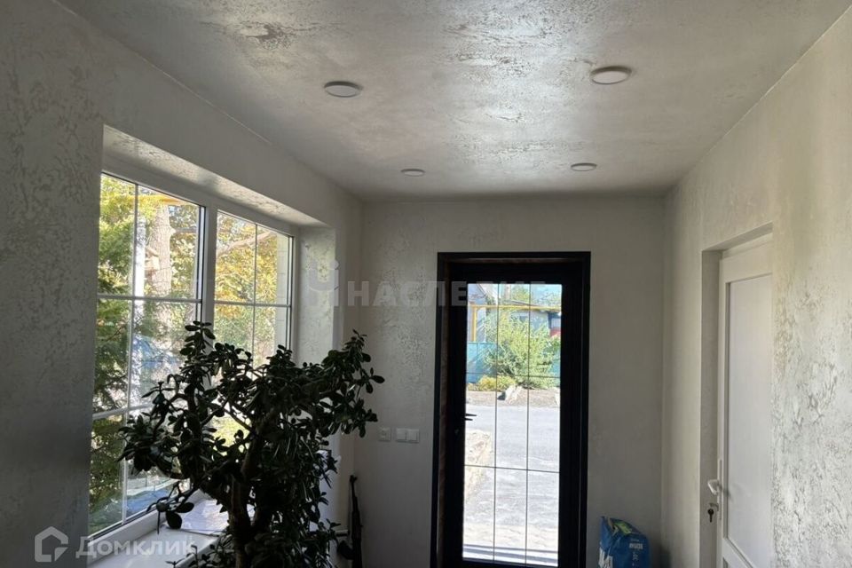 Продаётся 2-этажный дом, 187 м²