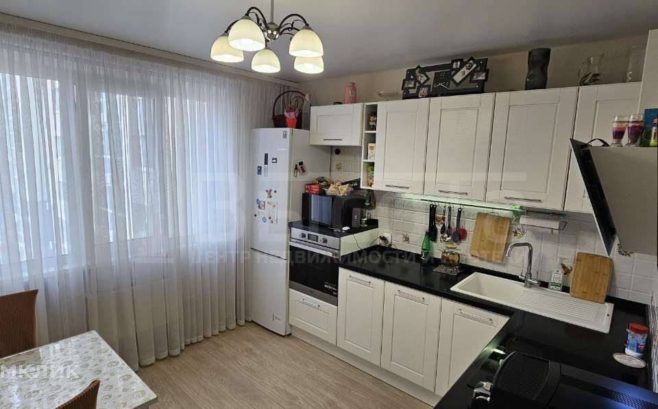 Продаётся 2-комнатная квартира, 57.2 м²