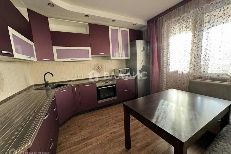 Сдаётся 2-комнатная квартира, 57.6 м²