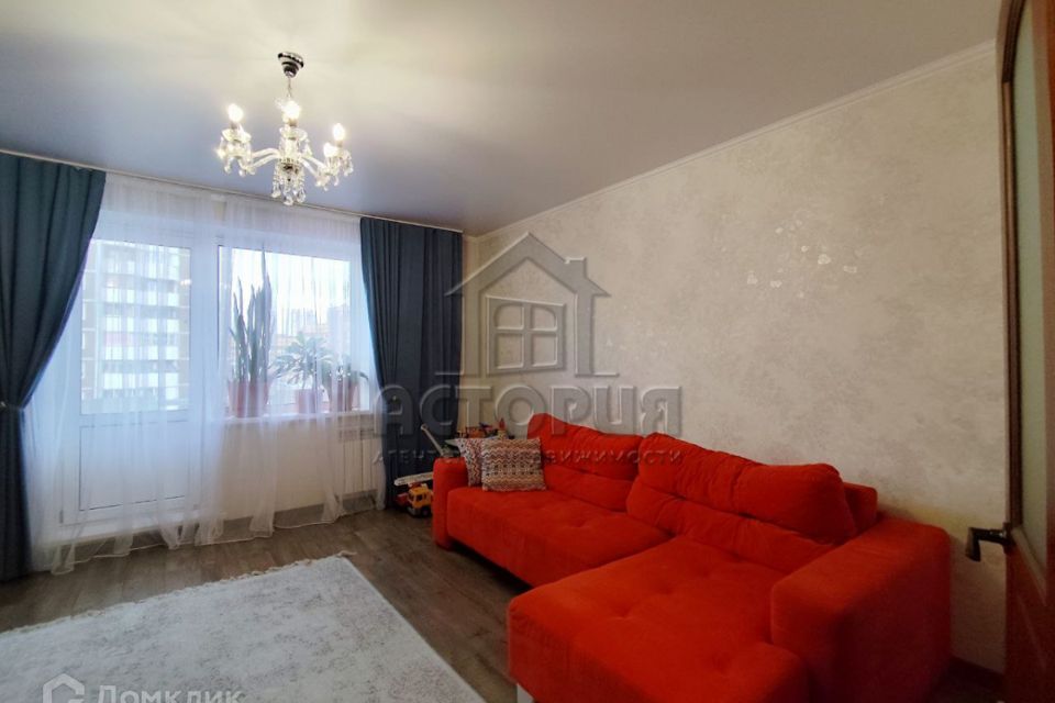 Продаётся 4-комнатная квартира, 82 м²