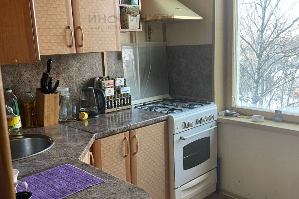 Продаётся комната в 3-комн. квартире, 11.4 м²