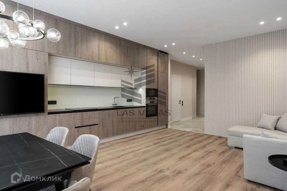 Сдаётся 2-комнатная квартира, 64 м²