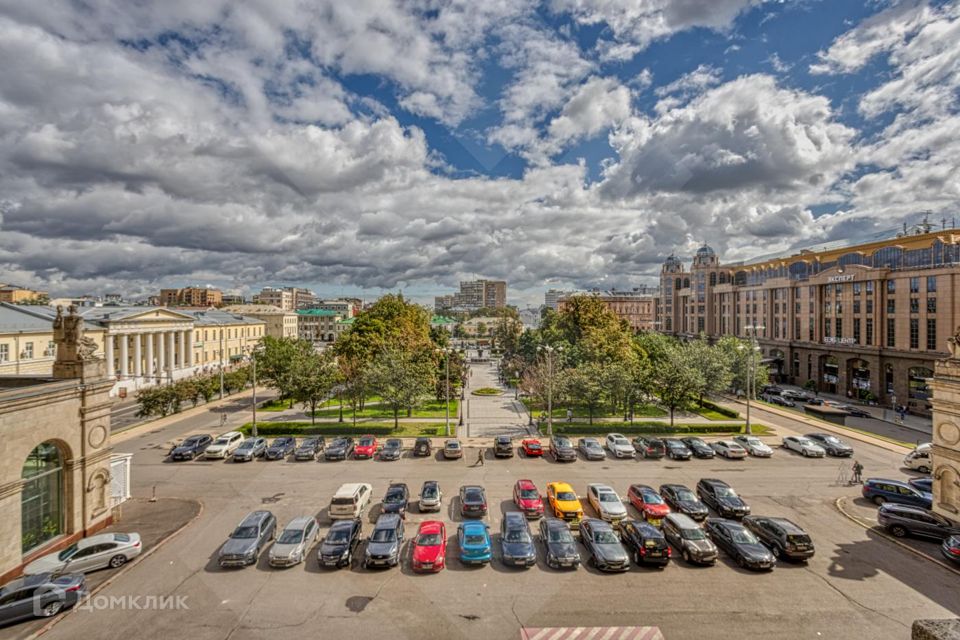 Продаётся 3-комнатная квартира, 120.2 м²