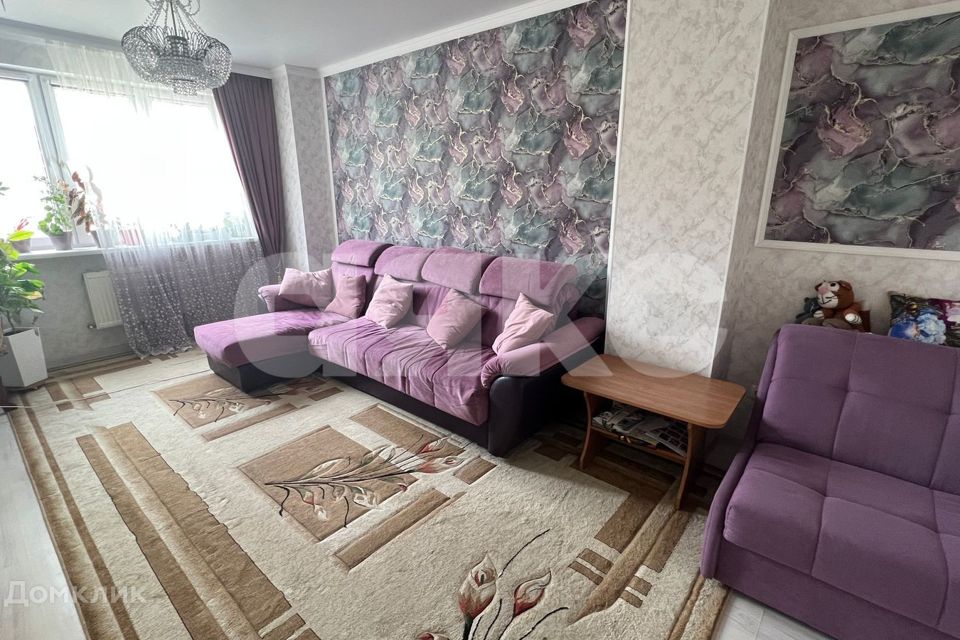 Продаётся 2-комнатная квартира, 67.4 м²