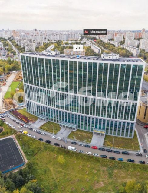 Продаётся 4-комнатная квартира, 118 м²