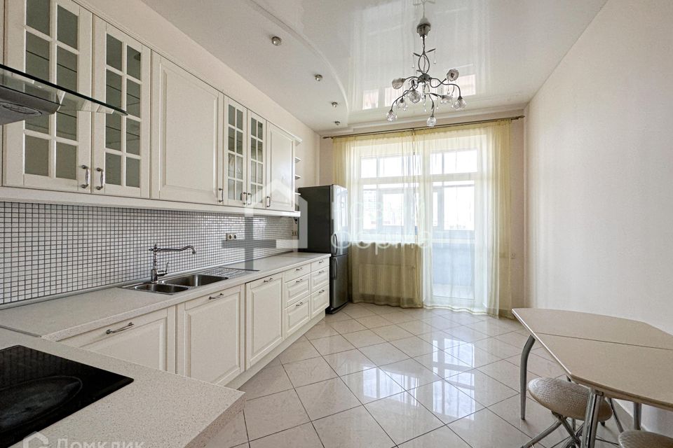 Продаётся 2-комнатная квартира, 84.1 м²