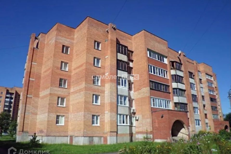 Продаётся 2-комнатная квартира, 55.6 м²