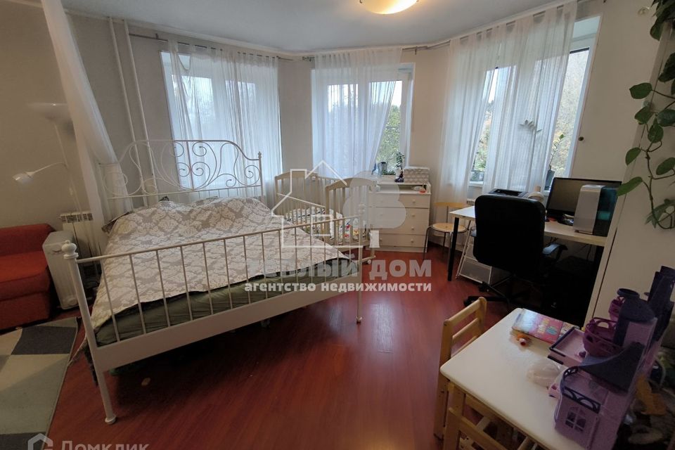 Продаётся 1-комнатная квартира, 42.1 м²