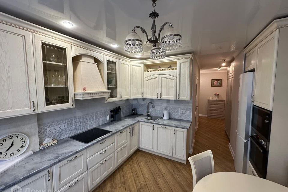Продаётся 2-комнатная квартира, 62.6 м²