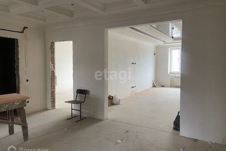 Продаётся 3-комнатная квартира, 120 м²