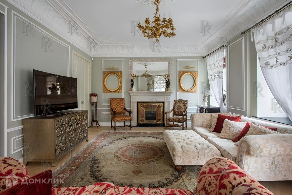 Продаётся 4-комнатная квартира, 170 м²
