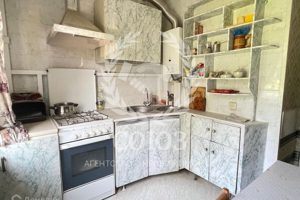 Продаётся 3-комнатная квартира, 58.2 м²