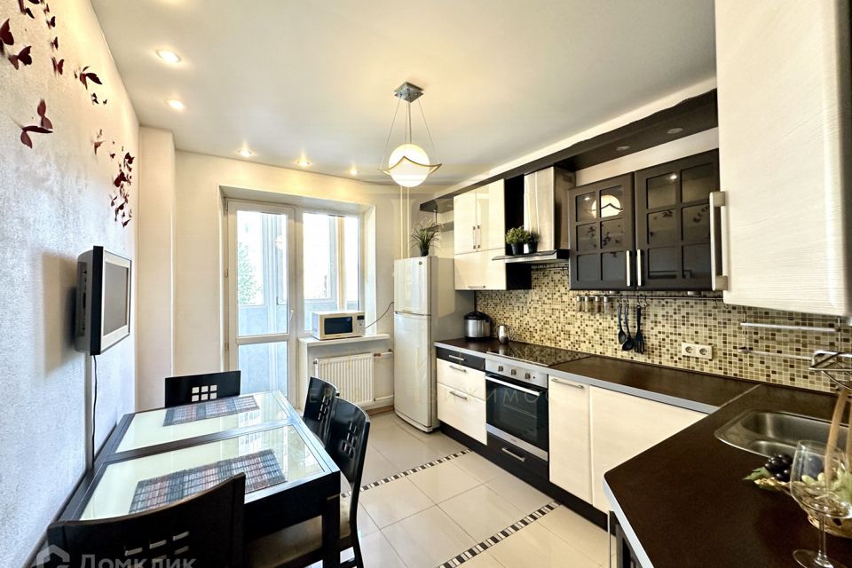 Продаётся 2-комнатная квартира, 62.9 м²