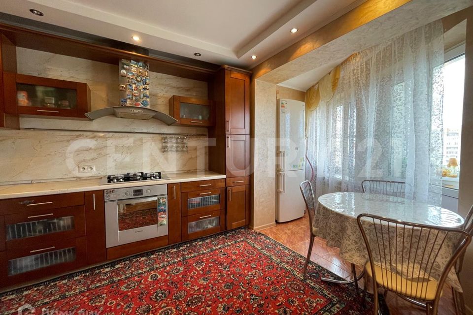 Продаётся 3-комнатная квартира, 70.2 м²