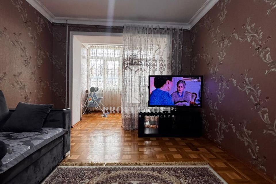 Продаётся 4-комнатная квартира, 100 м²