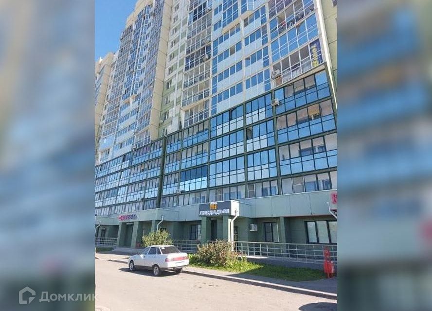 Продаётся 1-комнатная квартира, 42.9 м²