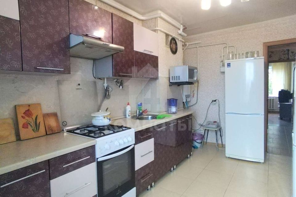 Продаётся 4-комнатная квартира, 83 м²