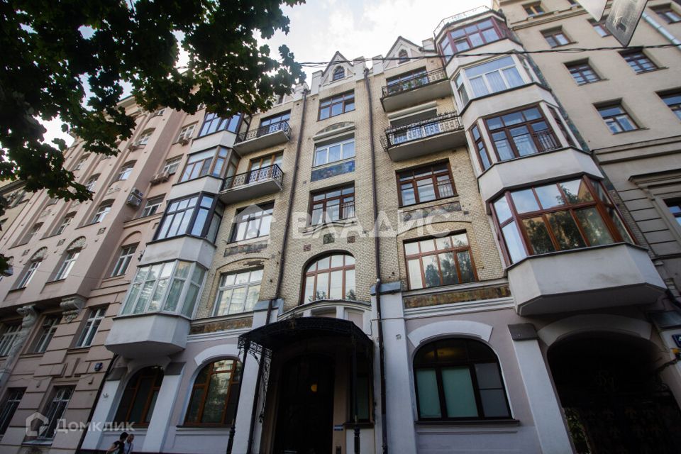 Продаётся 3-комнатная квартира, 106.5 м²