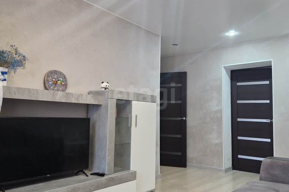 Продаётся 3-комнатная квартира, 58.3 м²