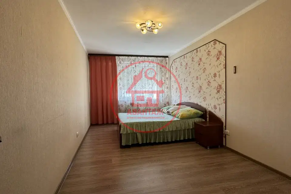 Продаётся 3-комнатная квартира, 177 м²