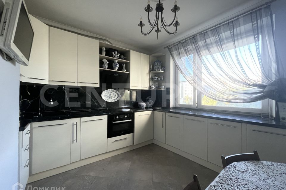 Продаётся 3-комнатная квартира, 72.6 м²