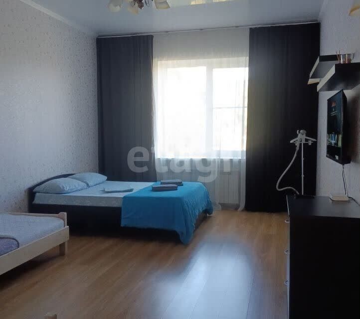Продаётся 1-комнатная квартира, 43.5 м²