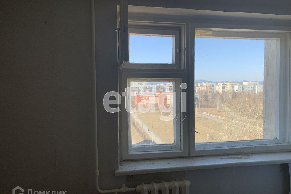 Продаётся комната в 4-комн. квартире, 15.8 м²