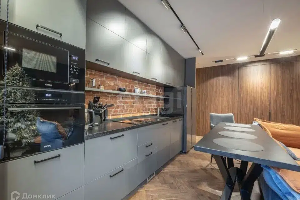 Продаётся 2-комнатная квартира, 57.5 м²