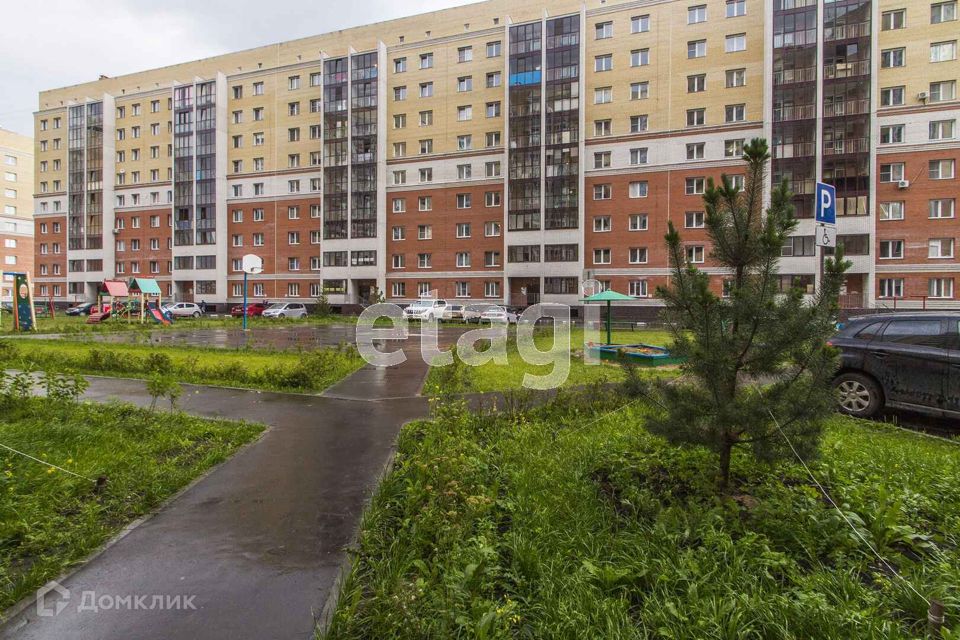 Продаётся 2-комнатная квартира, 61.8 м²