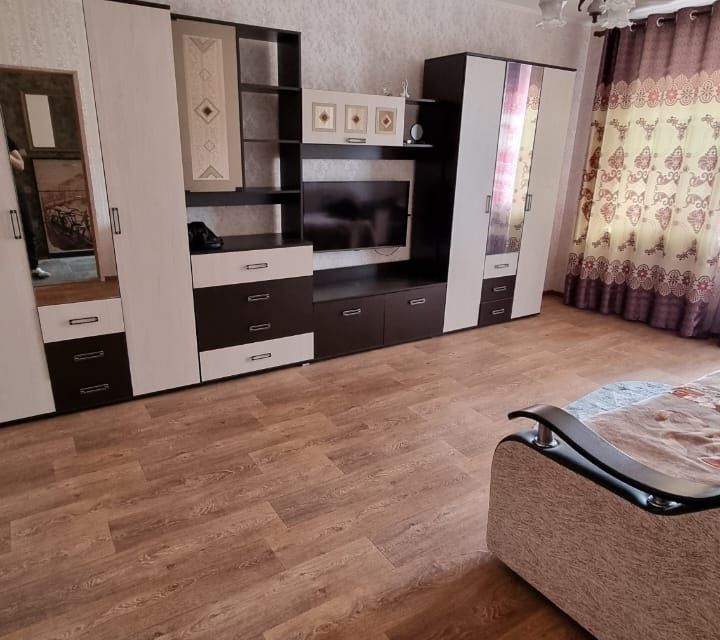 Продаётся 1-комнатная квартира, 38 м²