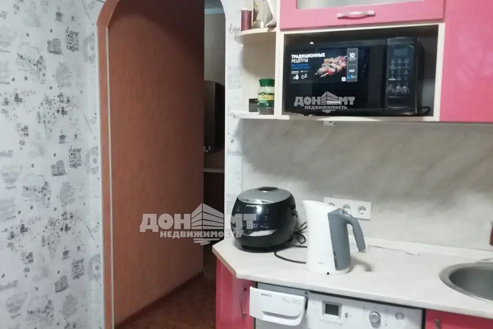 Продаётся 3-комнатная квартира, 63.4 м²