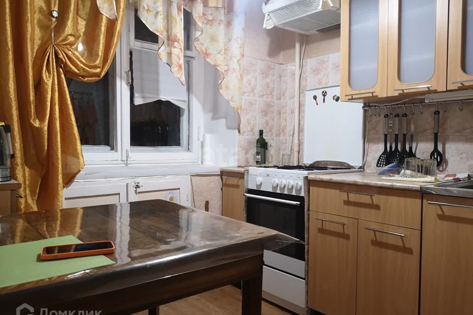 Продаётся 3-комнатная квартира, 58.8 м²