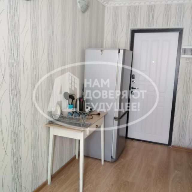 Продаётся комната в 3-комн. квартире, 10.6 м²