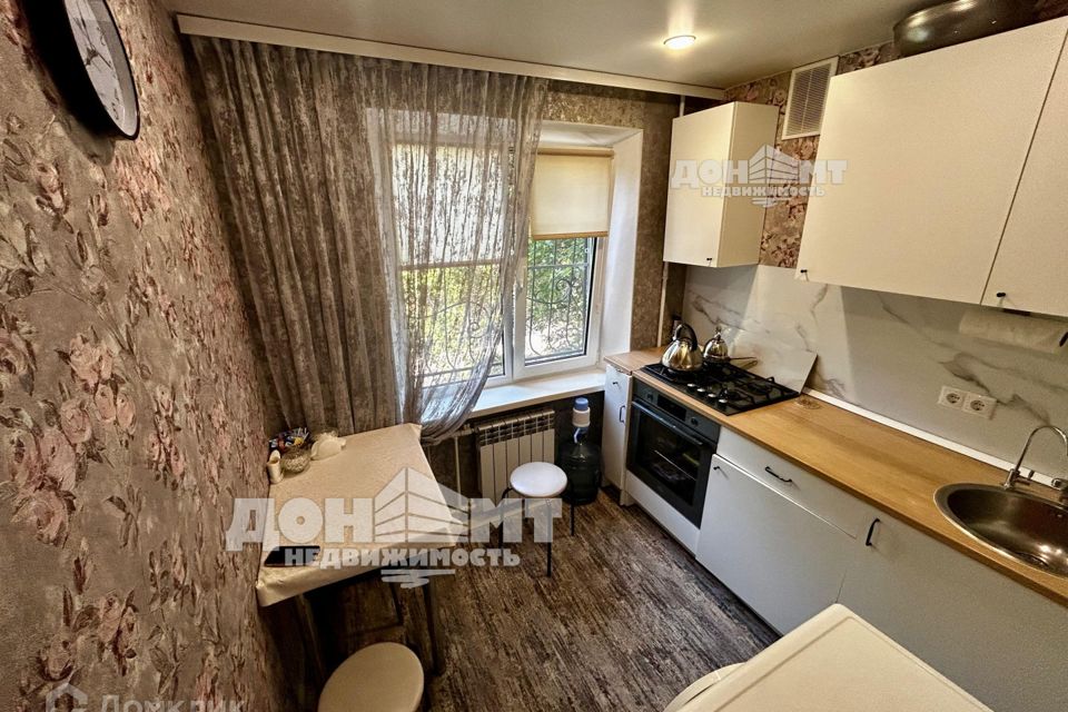 Продаётся 3-комнатная квартира, 48 м²