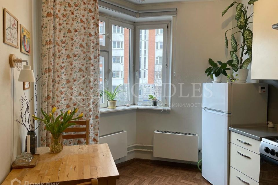 Продаётся 1-комнатная квартира, 37.2 м²