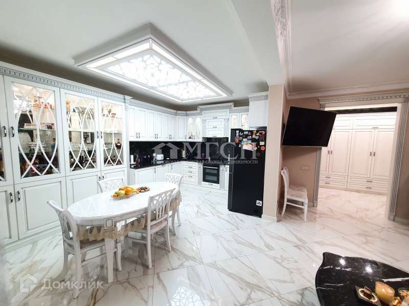 Продаётся 3-комнатная квартира, 83 м²
