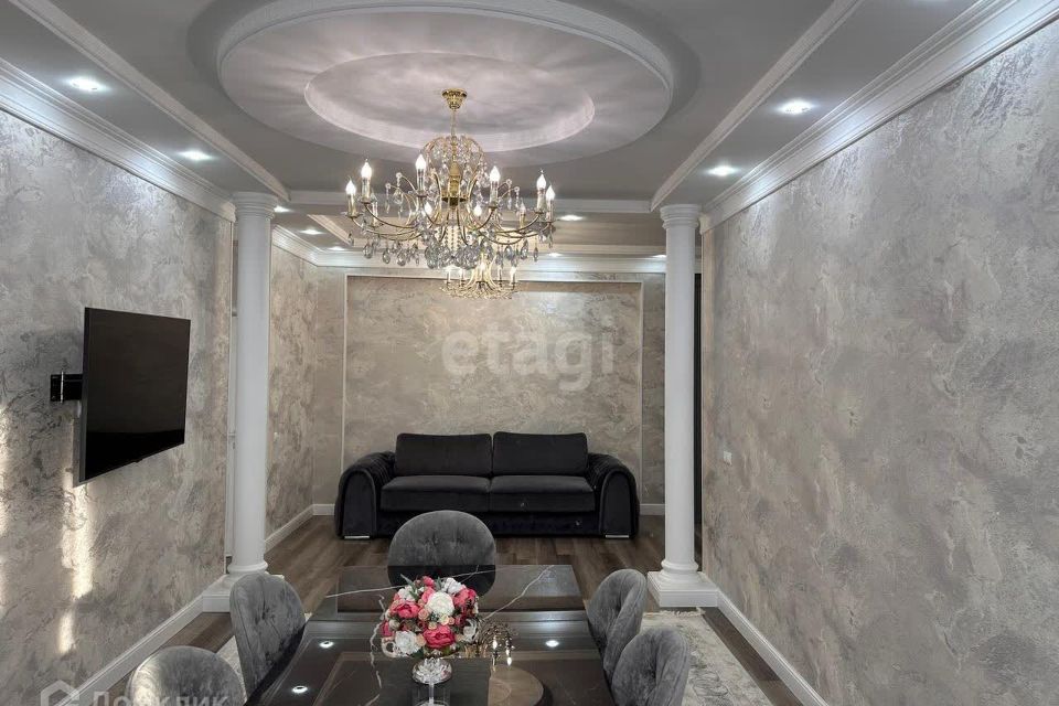 Продаётся 4-комнатная квартира, 130 м²