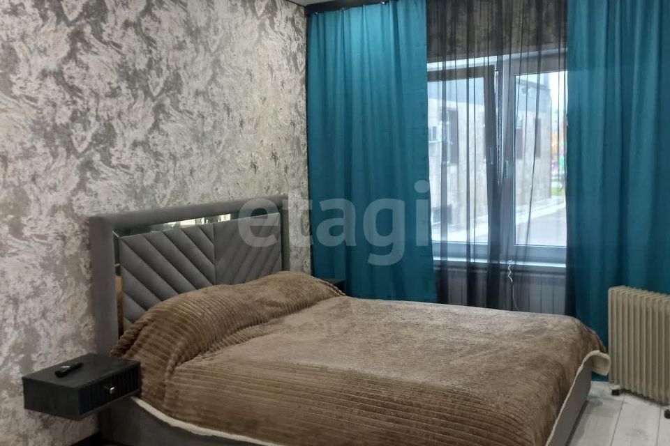 Продаётся 1-комнатная квартира, 38 м²