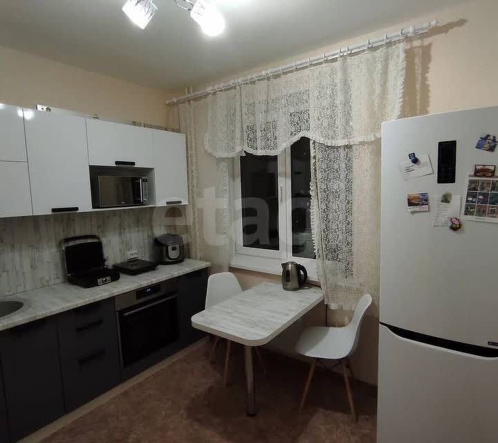 Продаётся 1-комнатная квартира, 38 м²
