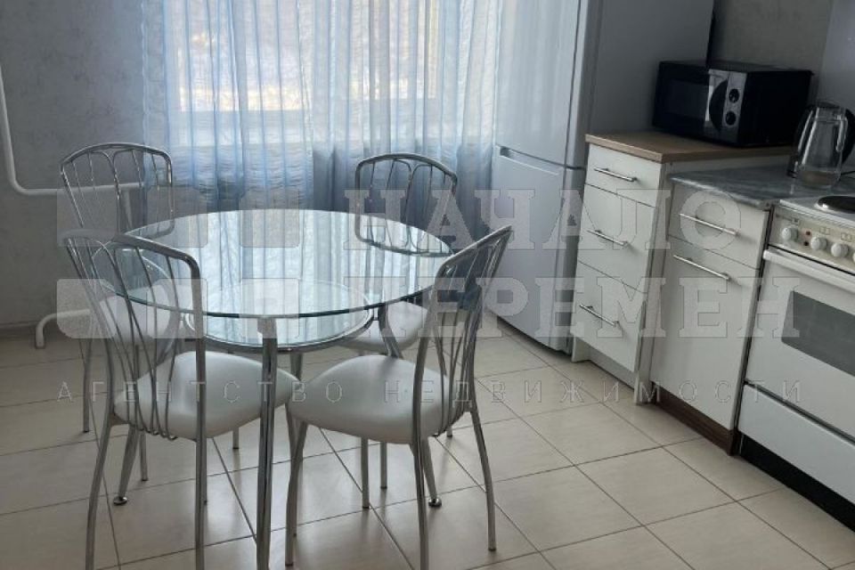 Сдаётся 1-комнатная квартира, 44 м²